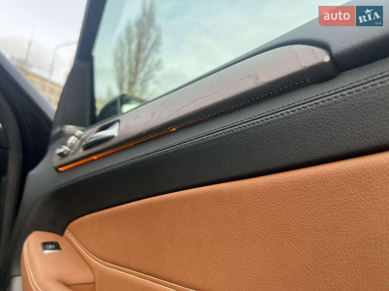 Позашляховик / Кросовер Mercedes-Benz GLE-Class 2017 в Києві фото 68 Позашляховик / Кросовер Mercedes-Benz GLE-Class 2017 в Києві