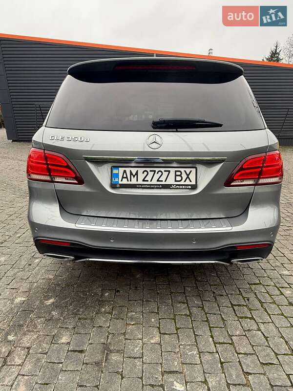 Внедорожник / Кроссовер Mercedes-Benz GLE-Class 2016 в Коростышеве фото 9 Внедорожник / Кроссовер Mercedes-Benz GLE-Class 2016 в Коростышеве