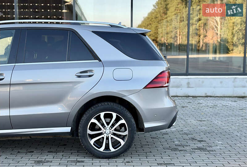 Позашляховик / Кросовер Mercedes-Benz GLE-Class 2016 в Рівному