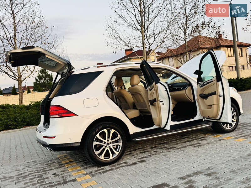 Внедорожник / Кроссовер Mercedes-Benz GLE-Class 2018 в Одессе фото 39 Внедорожник / Кроссовер Mercedes-Benz GLE-Class 2018 в Одессе