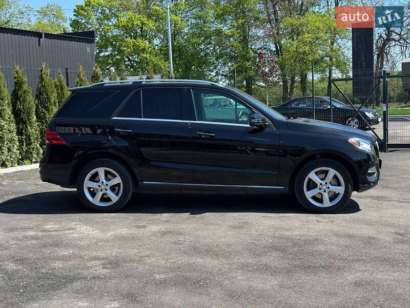 Внедорожник / Кроссовер Mercedes-Benz GLE-Class 2015 в Каменец-Подольском