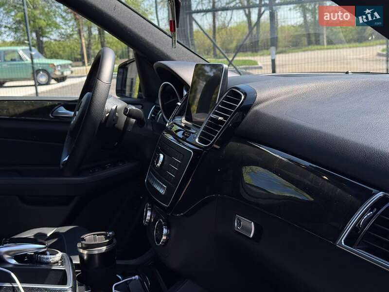 Внедорожник / Кроссовер Mercedes-Benz GLE-Class 2015 в Каменец-Подольском