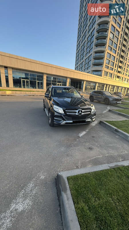 Внедорожник / Кроссовер Mercedes-Benz GLE-Class 2016 в Днепре