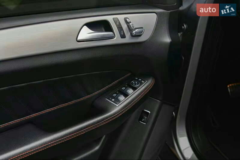 Внедорожник / Кроссовер Mercedes-Benz GLE-Class 2015 в Киеве