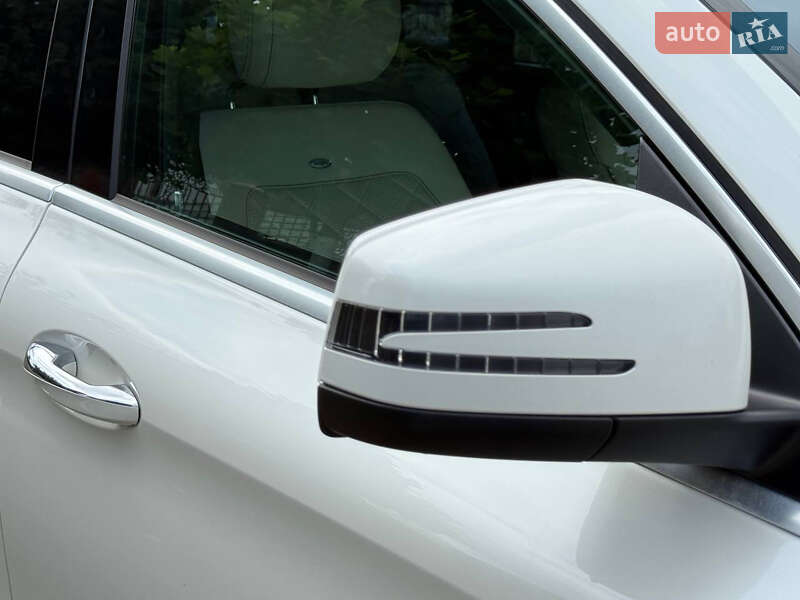 Внедорожник / Кроссовер Mercedes-Benz GLE-Class 2015 в Ровно