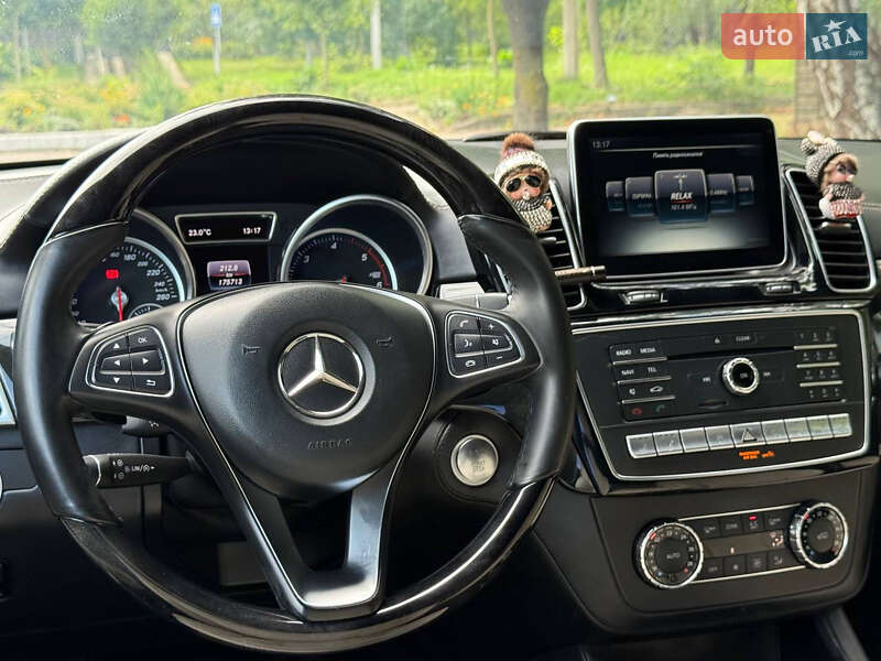 Внедорожник / Кроссовер Mercedes-Benz GLE-Class 2015 в Ровно