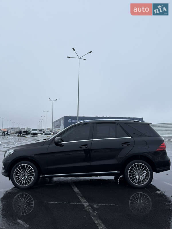 Внедорожник / Кроссовер Mercedes-Benz GLE-Class 2018 в Львове фото 2 Внедорожник / Кроссовер Mercedes-Benz GLE-Class 2018 в Львове