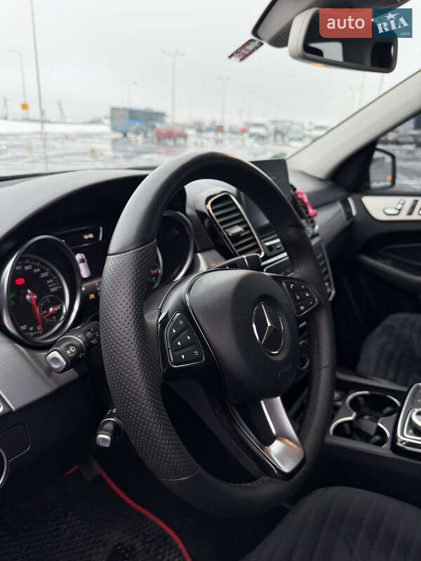 Внедорожник / Кроссовер Mercedes-Benz GLE-Class 2018 в Львове фото 17 Внедорожник / Кроссовер Mercedes-Benz GLE-Class 2018 в Львове