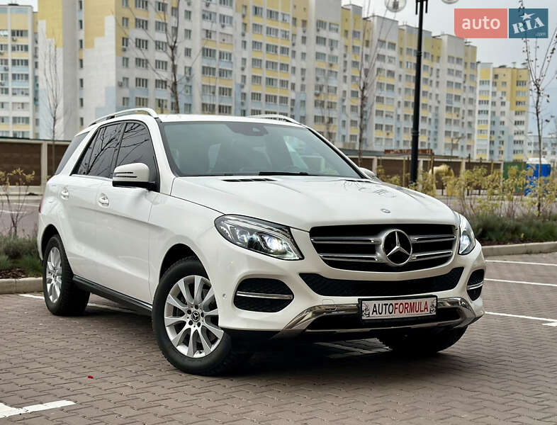 Позашляховик / Кросовер Mercedes-Benz GLE-Class 2017 в Києві фото 2 Позашляховик / Кросовер Mercedes-Benz GLE-Class 2017 в Києві