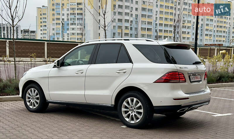 Позашляховик / Кросовер Mercedes-Benz GLE-Class 2017 в Києві фото 13 Позашляховик / Кросовер Mercedes-Benz GLE-Class 2017 в Києві