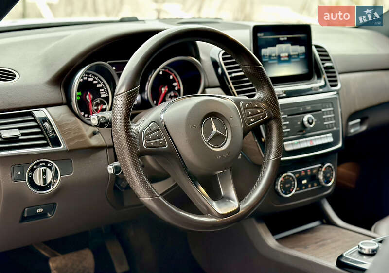 Позашляховик / Кросовер Mercedes-Benz GLE-Class 2017 в Києві фото 19 Позашляховик / Кросовер Mercedes-Benz GLE-Class 2017 в Києві
