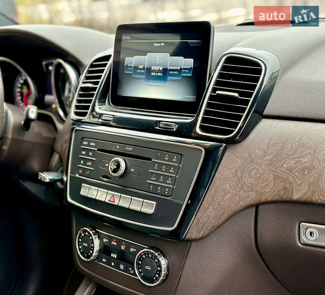 Позашляховик / Кросовер Mercedes-Benz GLE-Class 2017 в Києві фото 29 Позашляховик / Кросовер Mercedes-Benz GLE-Class 2017 в Києві