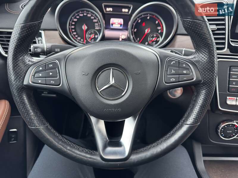 Позашляховик / Кросовер Mercedes-Benz GLE-Class 2015 в Тернополі фото 101 Позашляховик / Кросовер Mercedes-Benz GLE-Class 2015 в Тернополі