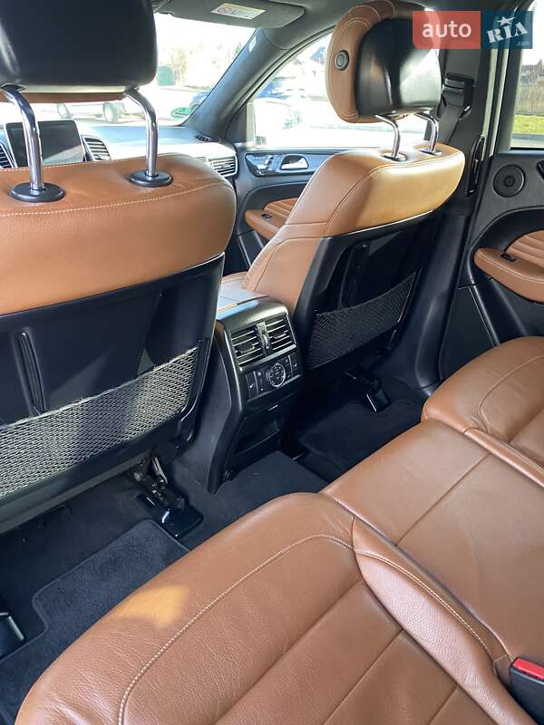 Позашляховик / Кросовер Mercedes-Benz GLE-Class 2015 в Чернівцях