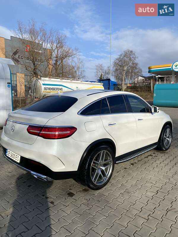Позашляховик / Кросовер Mercedes-Benz GLE-Class 2015 в Чернівцях