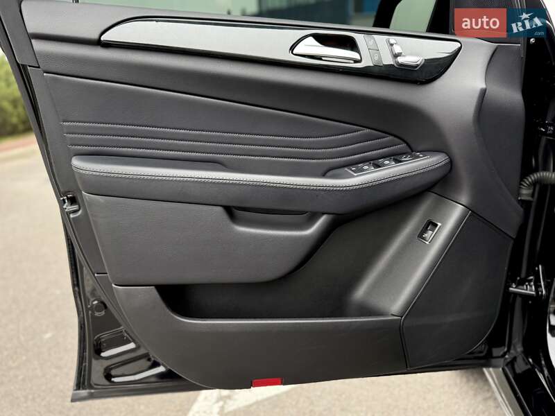 Позашляховик / Кросовер Mercedes-Benz GLE-Class 2017 в Києві фото 45 Позашляховик / Кросовер Mercedes-Benz GLE-Class 2017 в Києві