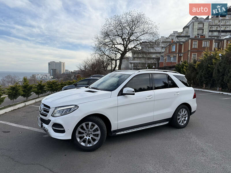 Mercedes-Benz GLE-Class 2017 Mercedes-Benz GLE-Class 2017