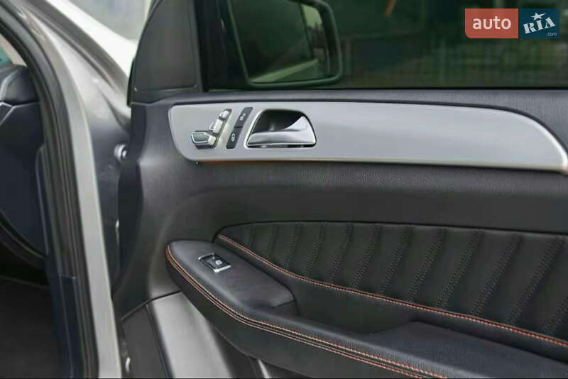 Внедорожник / Кроссовер Mercedes-Benz GLE-Class 2015 в Киеве