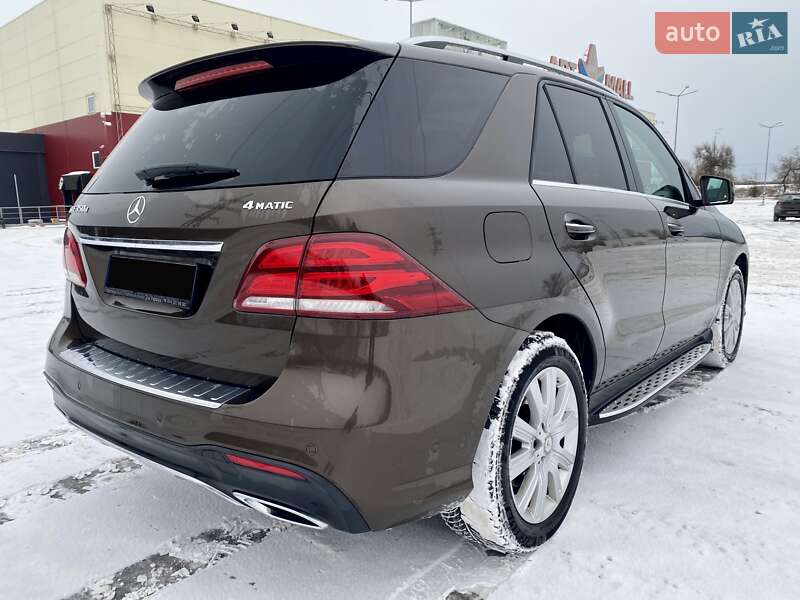 Внедорожник / Кроссовер Mercedes-Benz GLE-Class 2015 в Киеве фото 4 Внедорожник / Кроссовер Mercedes-Benz GLE-Class 2015 в Киеве