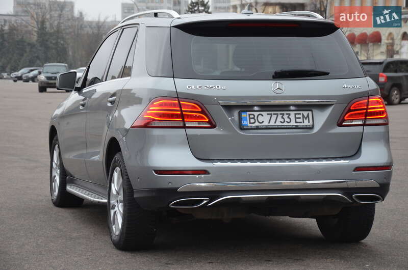 Внедорожник / Кроссовер Mercedes-Benz GLE-Class 2016 в Харькове