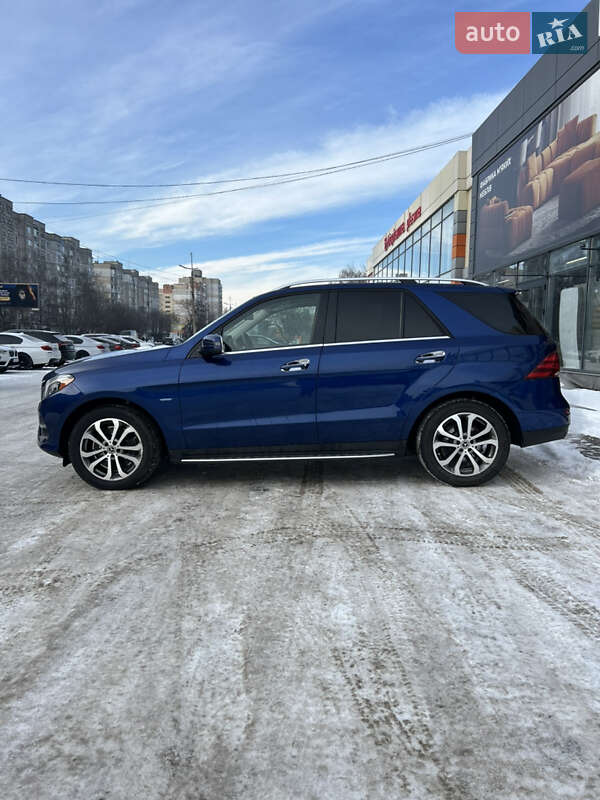 Внедорожник / Кроссовер Mercedes-Benz GLE-Class 2017 в Хмельницком