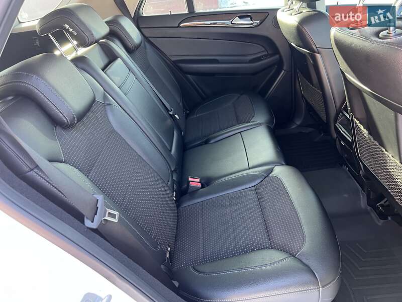 Внедорожник / Кроссовер Mercedes-Benz GLE-Class 2016 в Киеве фото 16 Внедорожник / Кроссовер Mercedes-Benz GLE-Class 2016 в Киеве