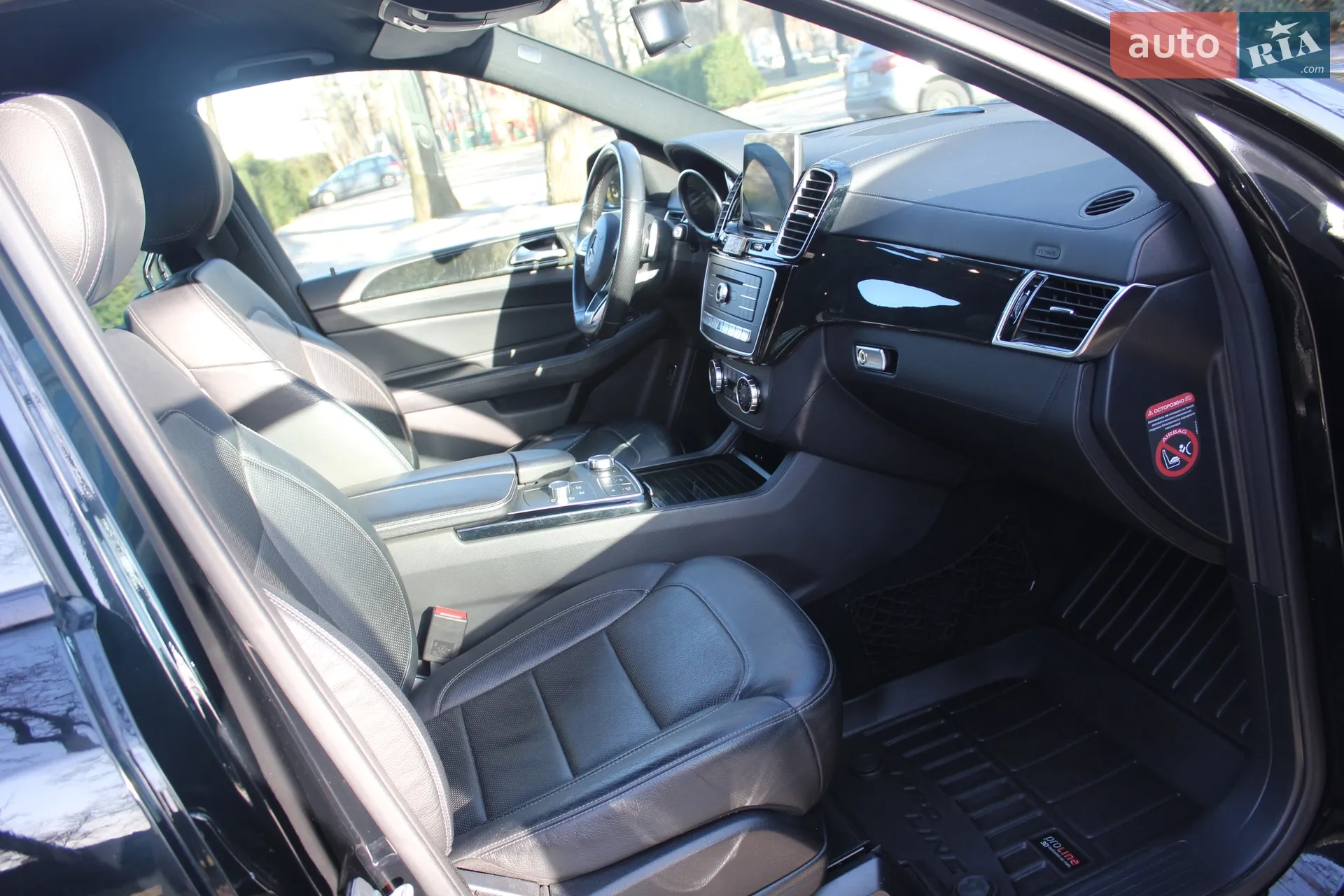 2017 Mercedes-Benz GLE - мініатюра 3