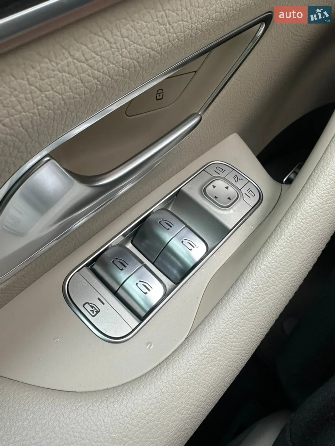 2019 Mercedes-Benz GLE - мініатюра 18