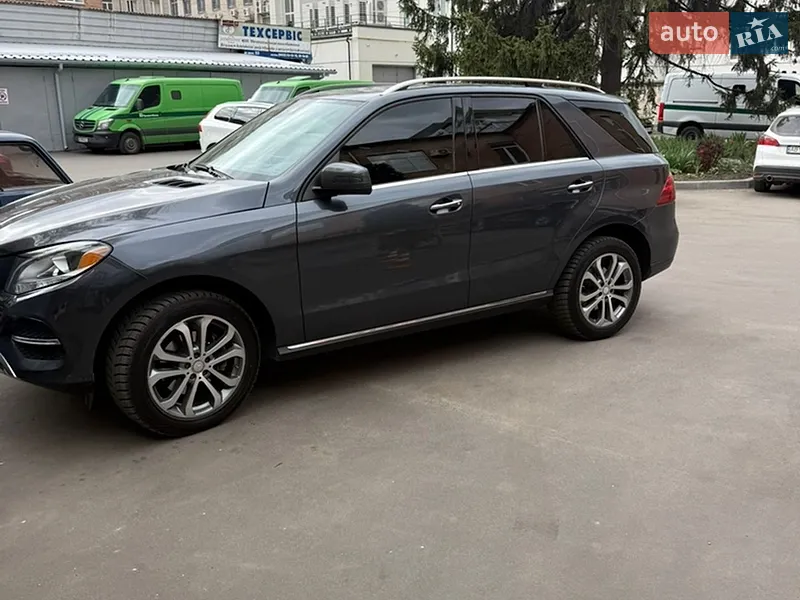 Mercedes-Benz GLE-Class 2016 VIN 4JGDA5HB4GA735324 фото оголошення 38 з 78