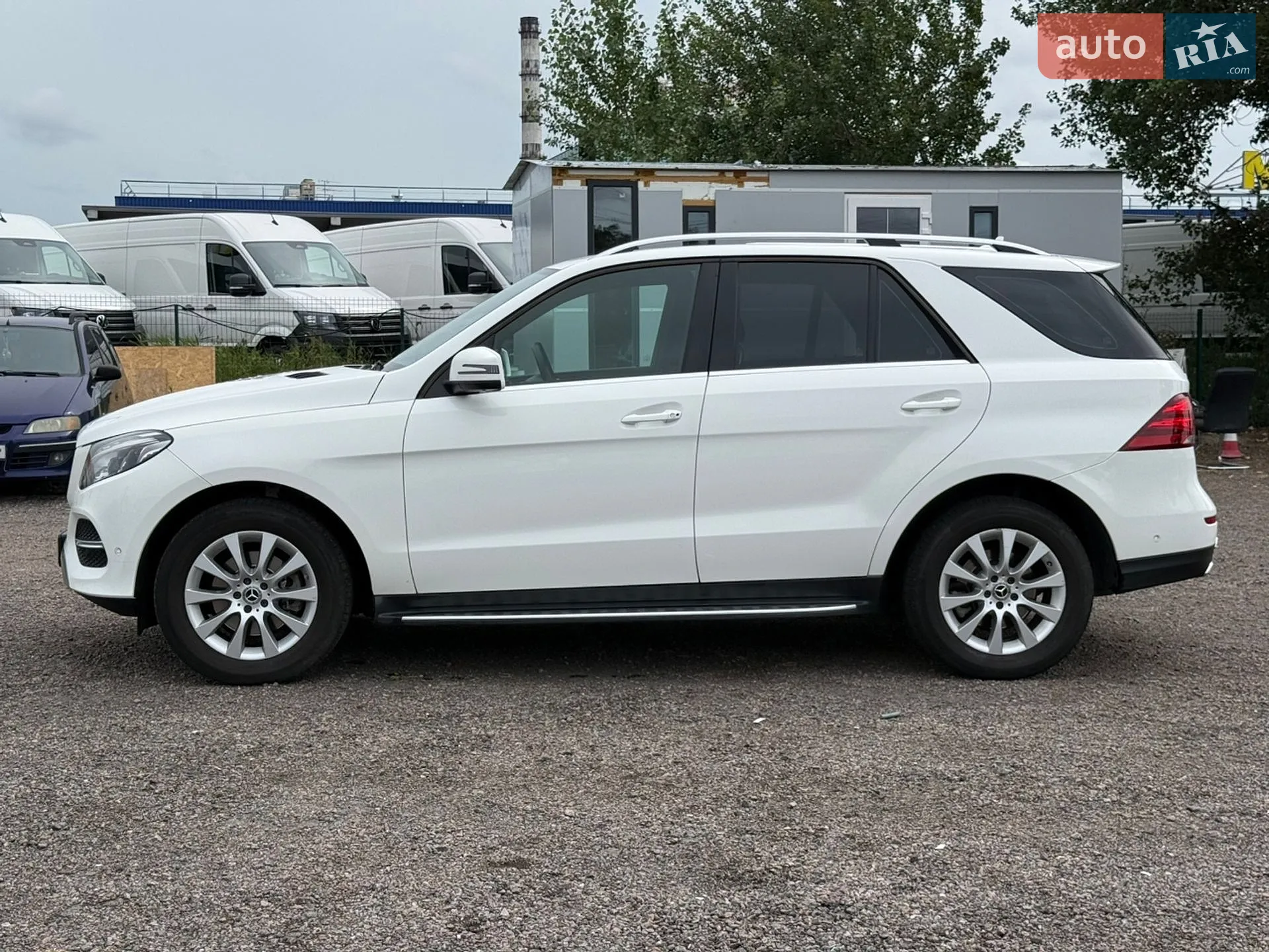 2018 Volkswagen Touareg - мініатюра 3