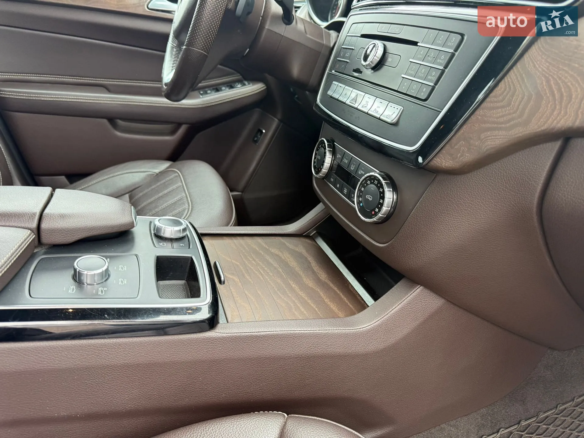 2018 Volkswagen Touareg - мініатюра 32