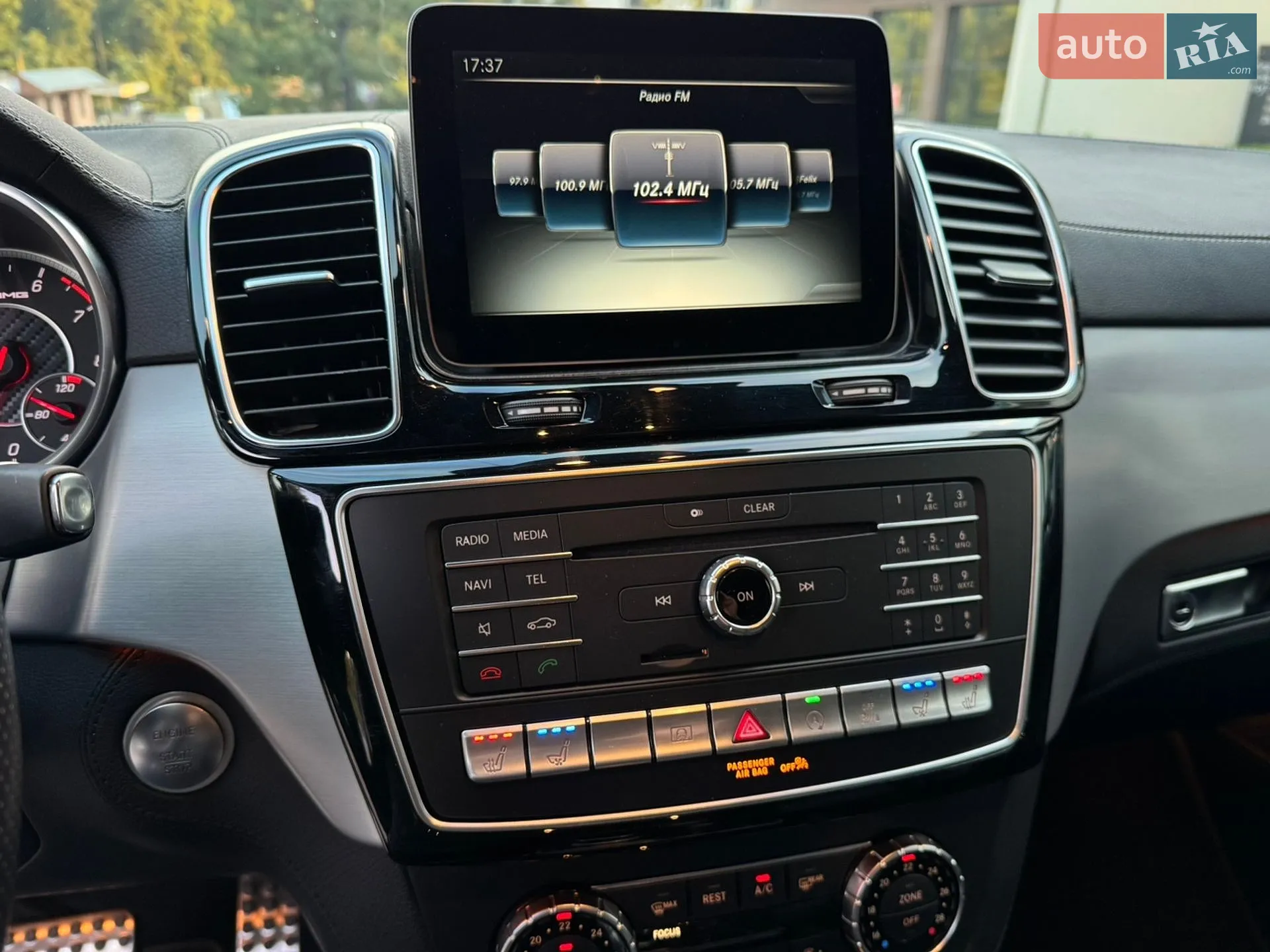 2016 Mercedes-Benz GLE - мініатюра 34
