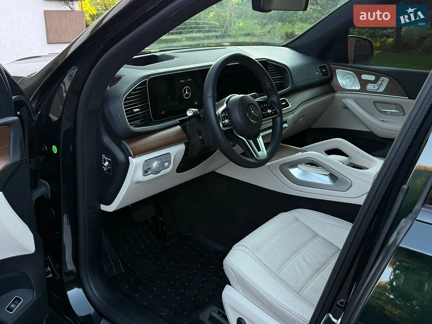 2022 Mercedes-Benz GLE - мініатюра 21