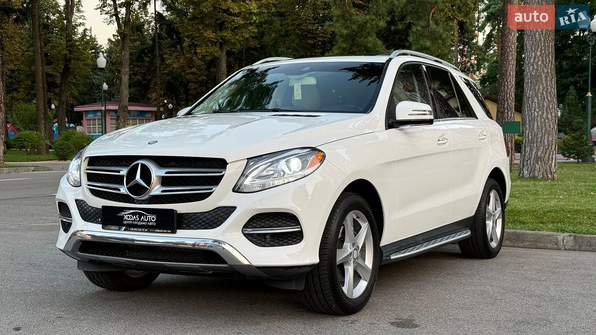 2016 Mercedes-Benz GLE - мініатюра 3