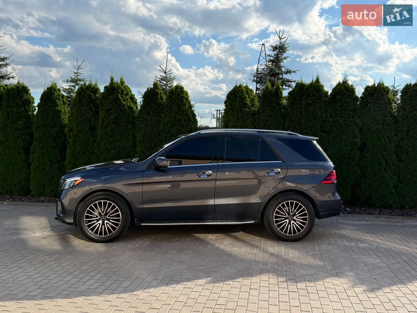 2016 Mercedes-Benz GLE - мініатюра 3
