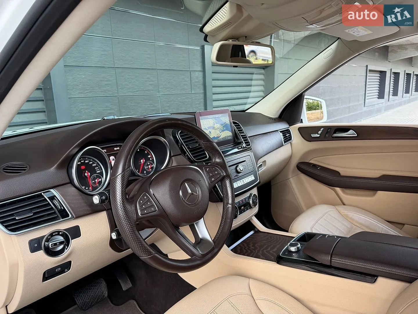 2017 Mercedes-Benz GLE - мініатюра 15