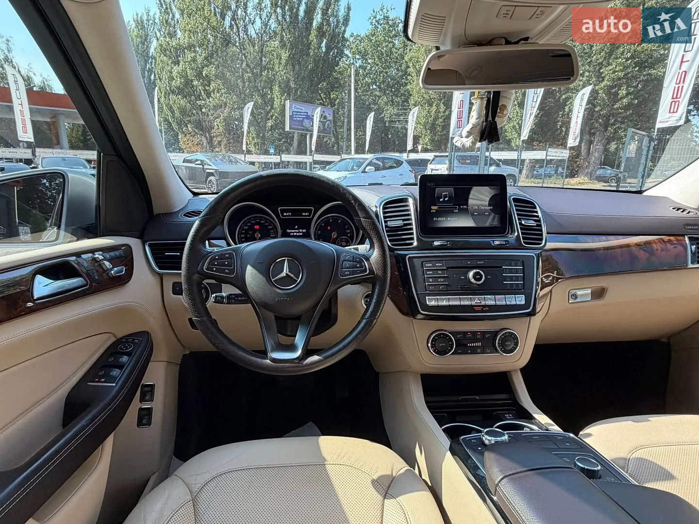 2016 Mercedes-Benz GLE - мініатюра 31