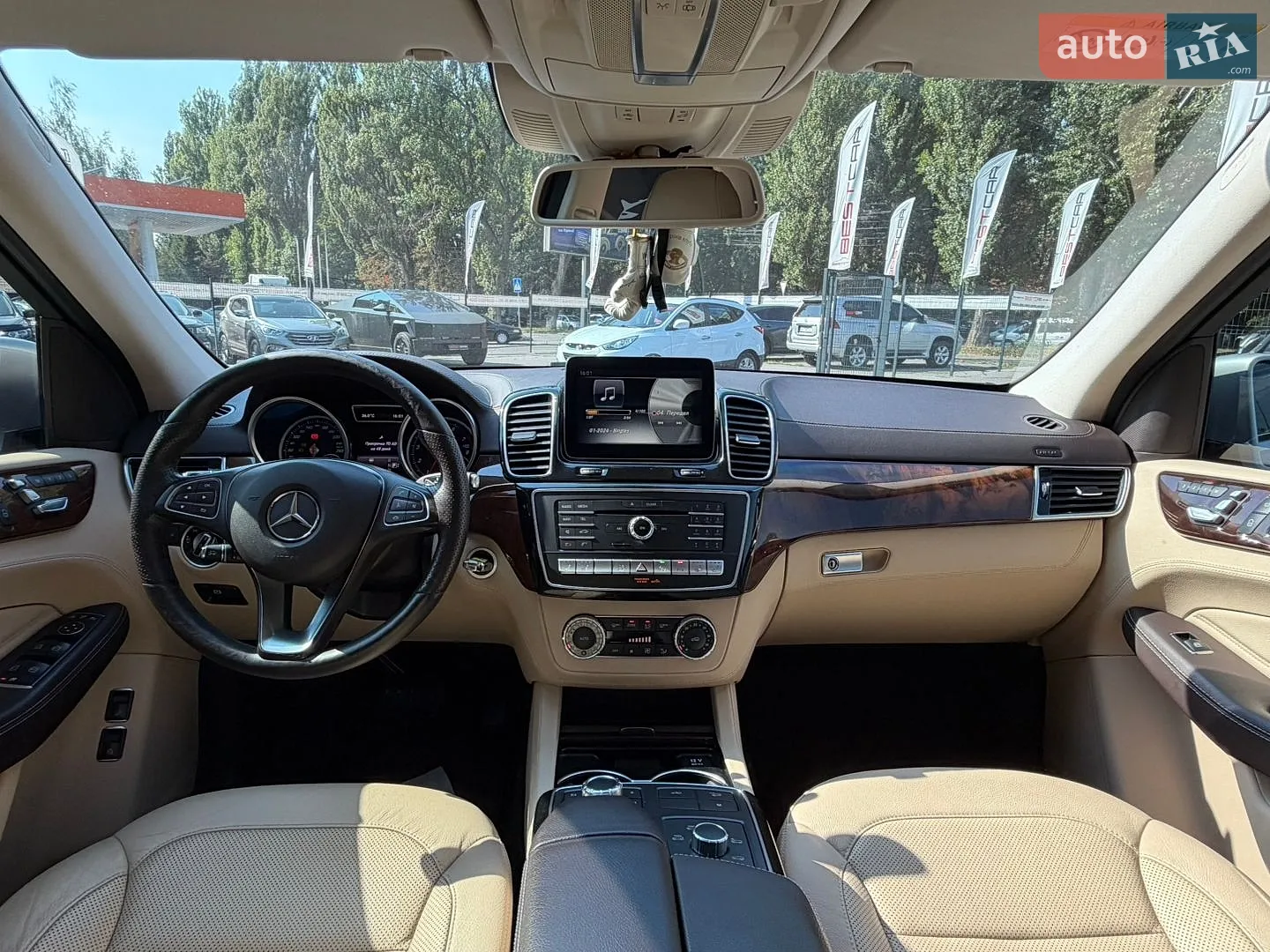 2016 Mercedes-Benz GLE - мініатюра 32