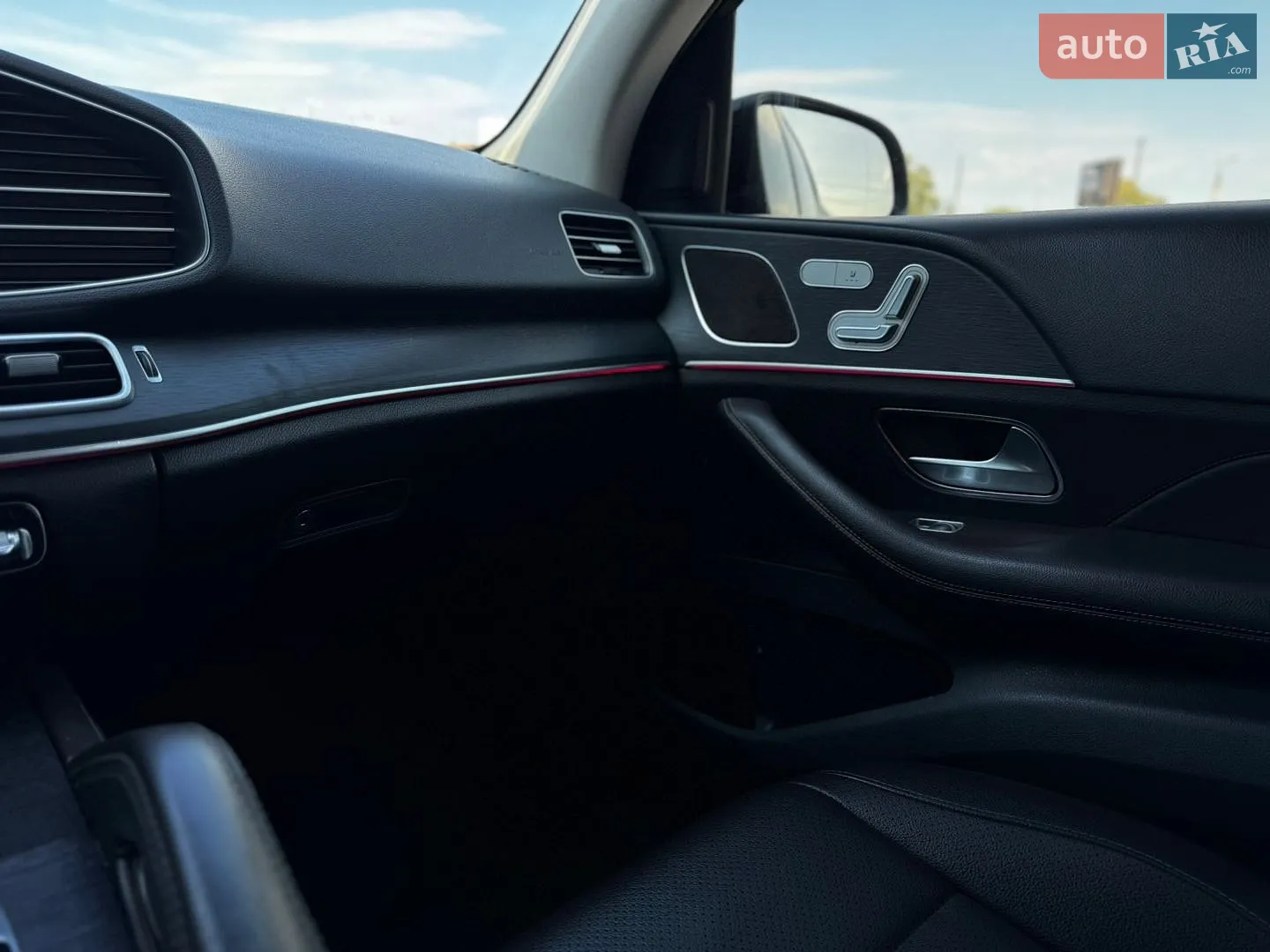 2019 Mercedes-Benz GLE - мініатюра 40