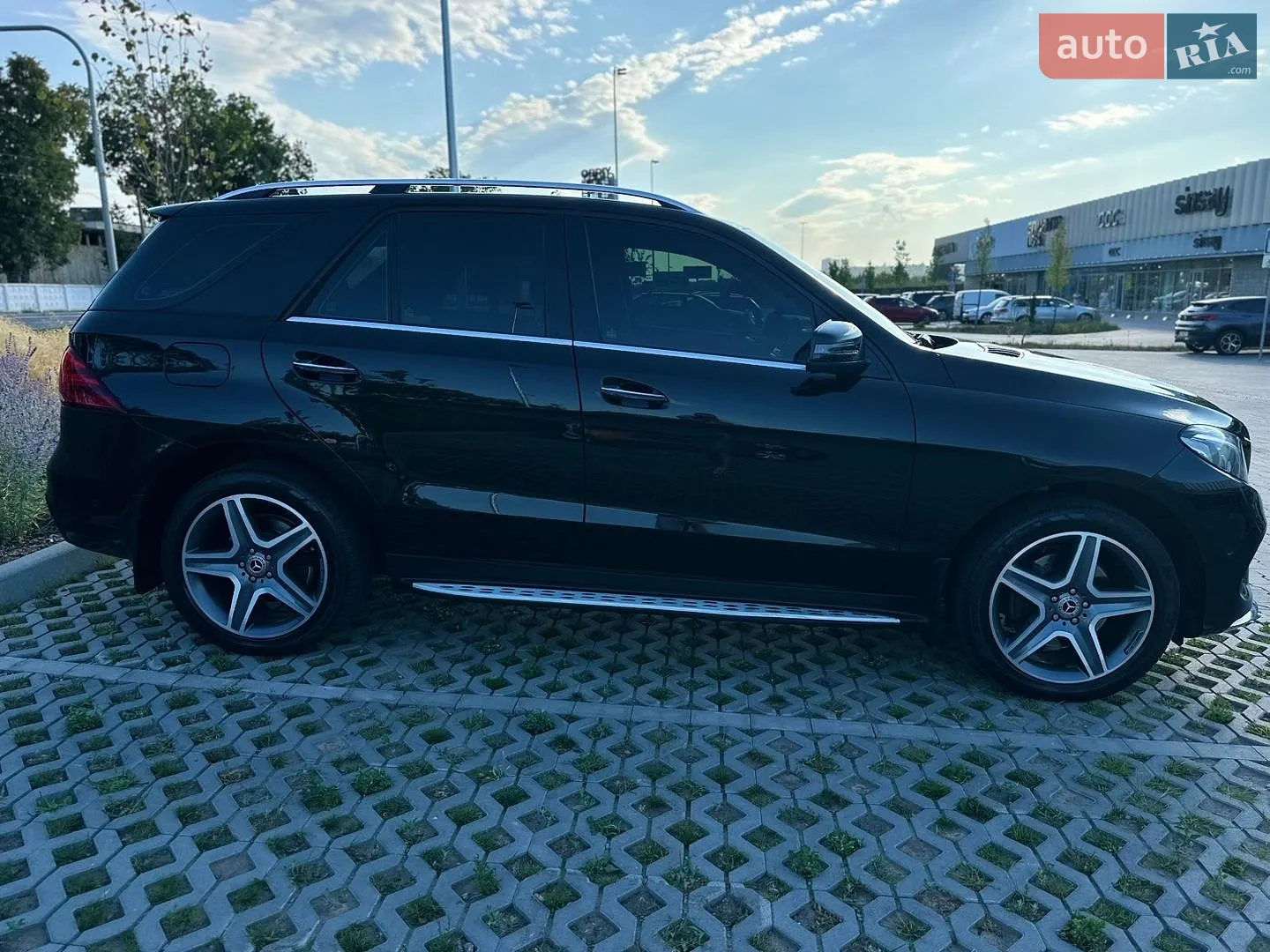 2016 Mercedes-Benz GLE - мініатюра 4