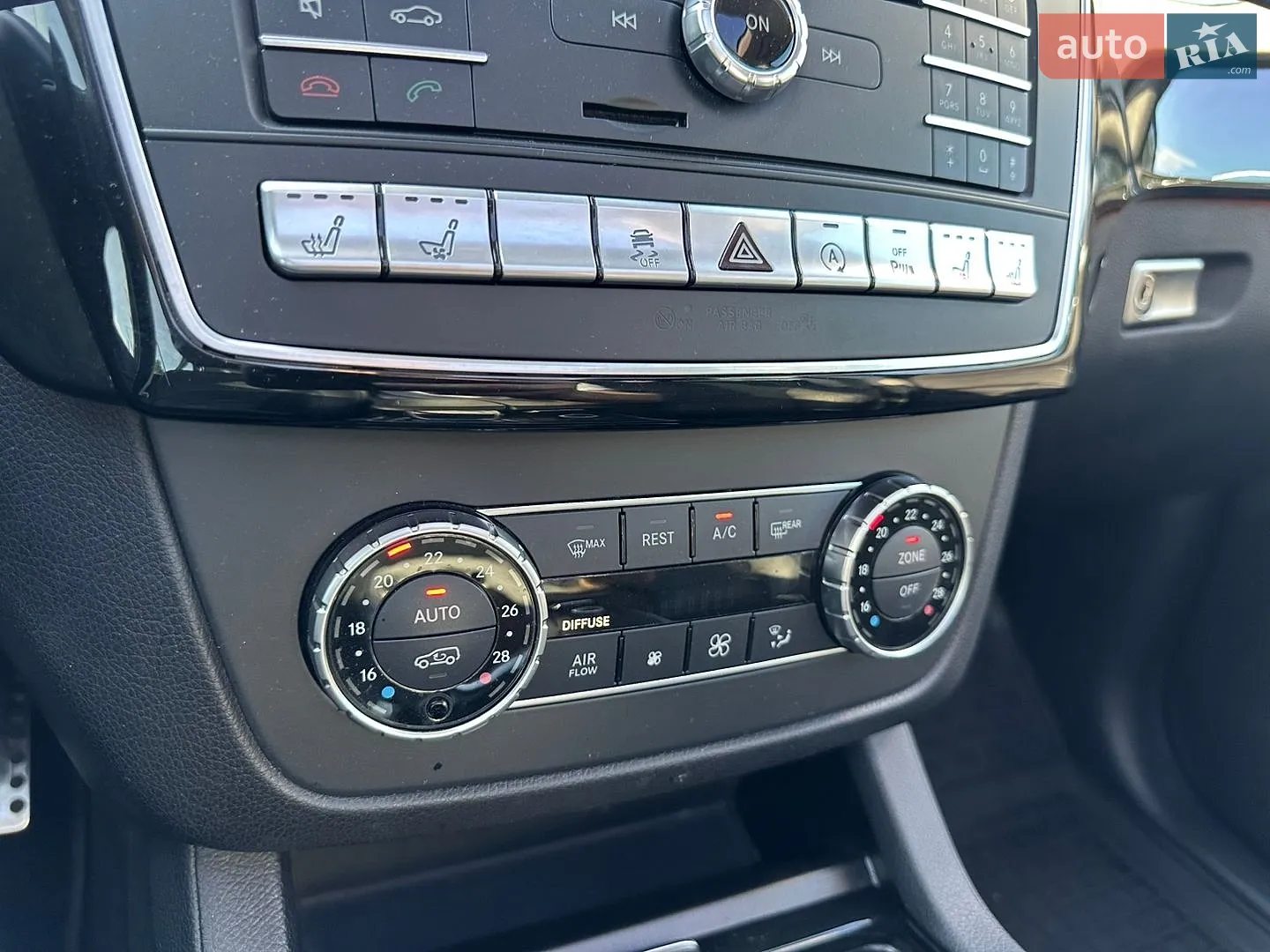 2016 Mercedes-Benz GLE - мініатюра 17