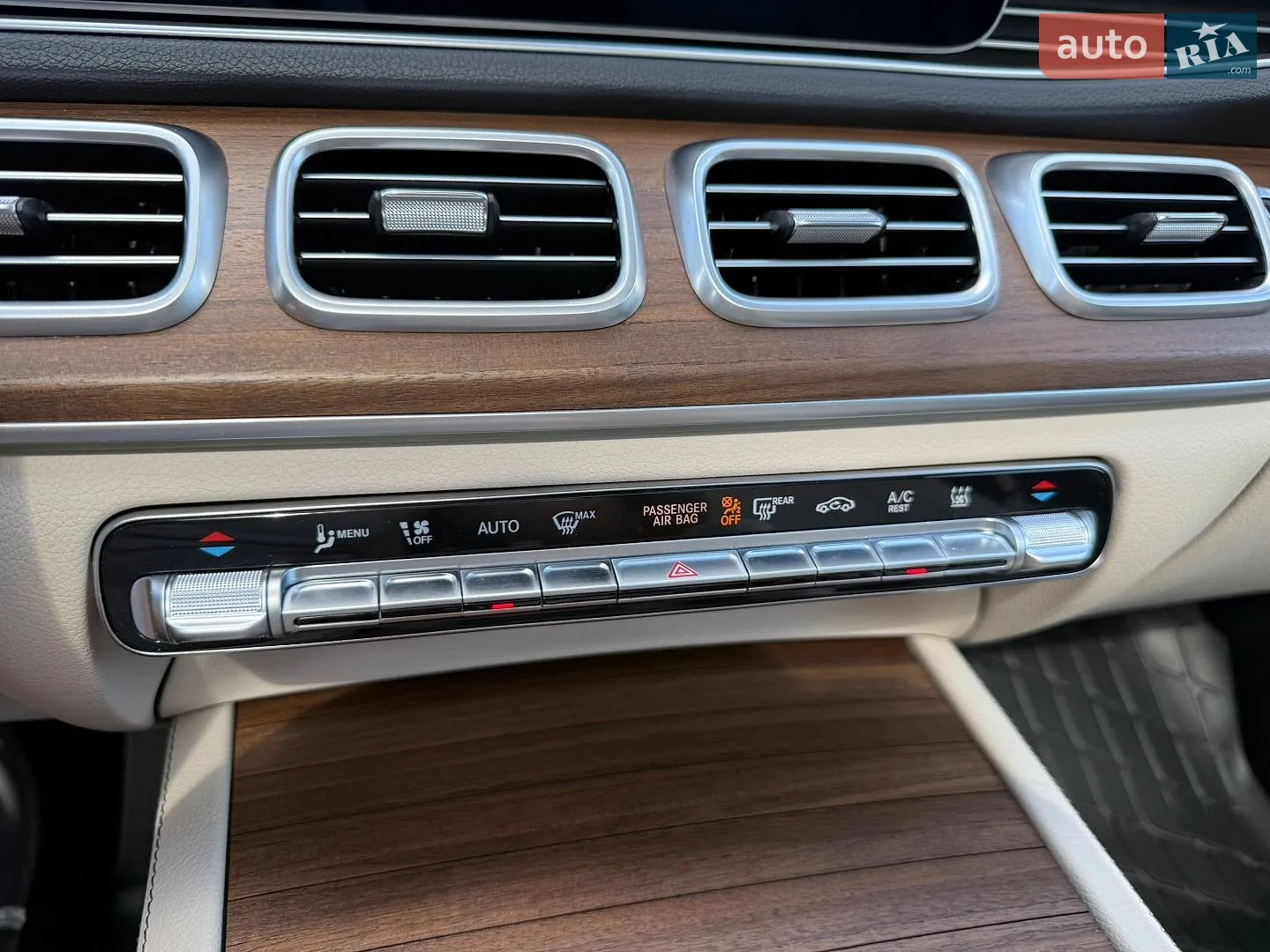 2024 Mercedes-Benz GLE - мініатюра 28