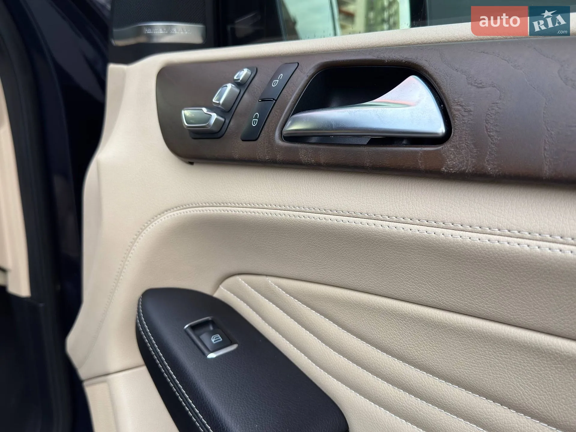 2016 Mercedes-Benz GLE - мініатюра 20