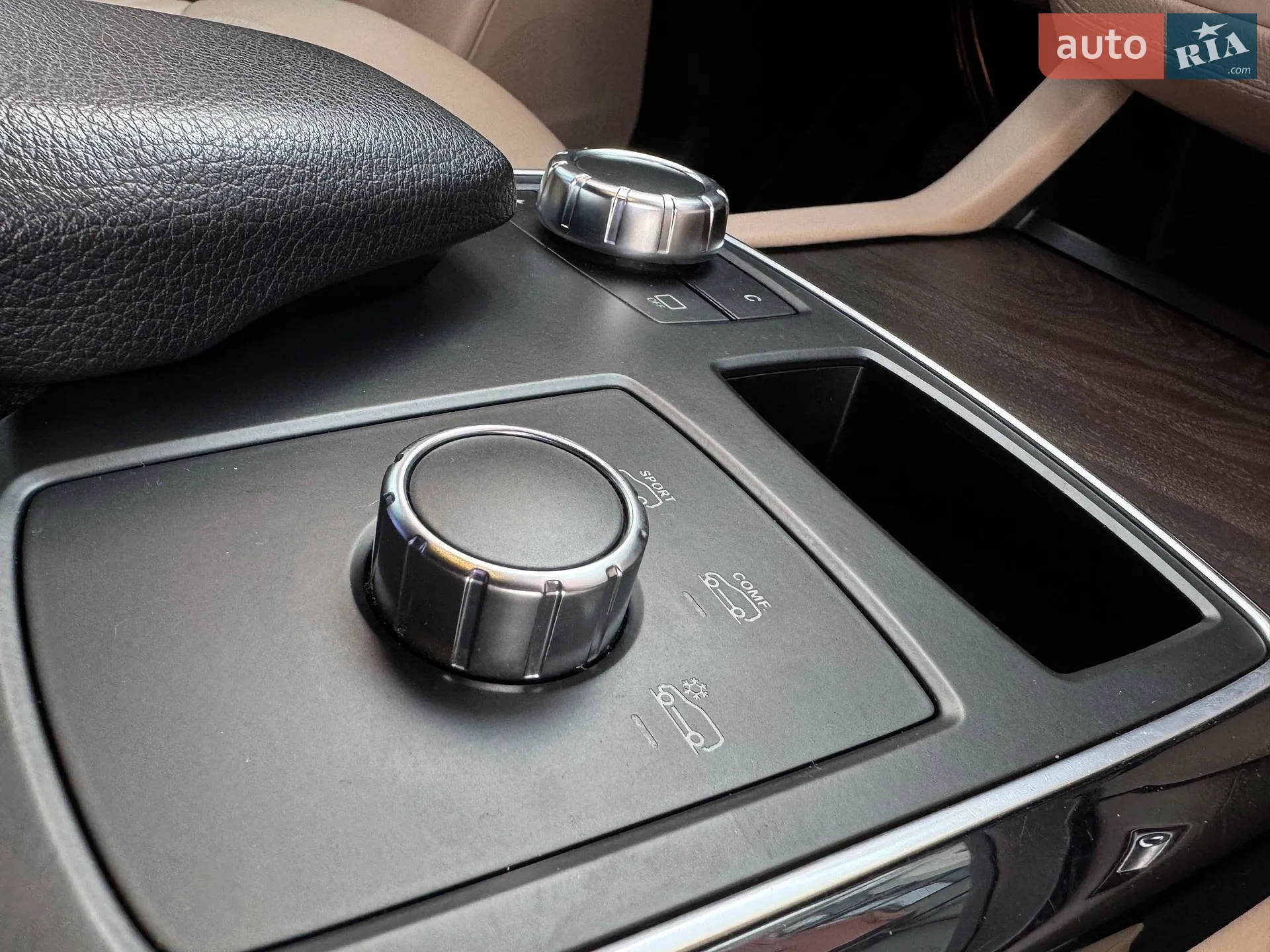 2016 Mercedes-Benz GLE - мініатюра 23