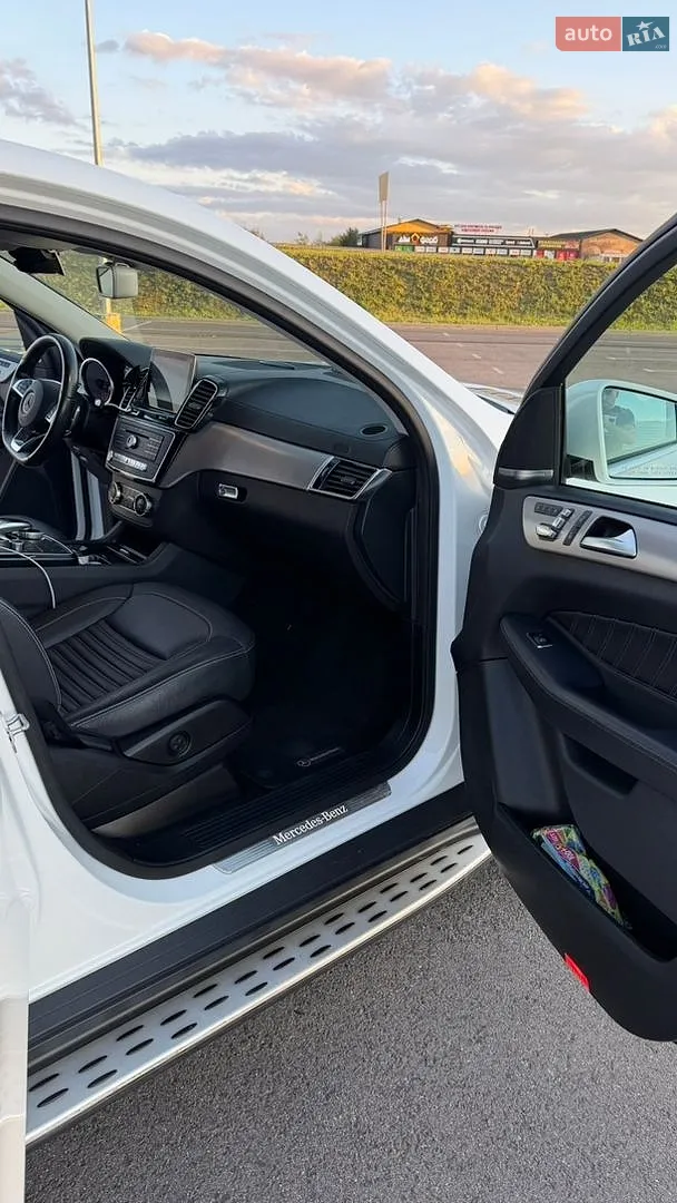 2017 Mercedes-Benz GLE - мініатюра 30