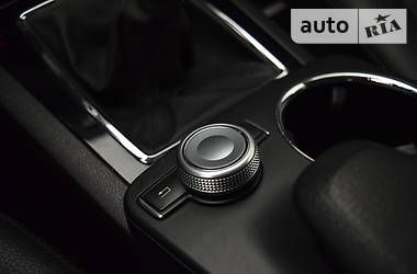 Позашляховик / Кросовер Mercedes-Benz GLK-Class 2010 в 