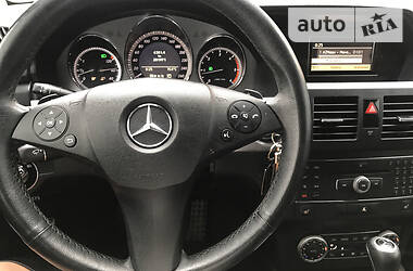 Позашляховик / Кросовер Mercedes-Benz GLK-Class 2009 в 