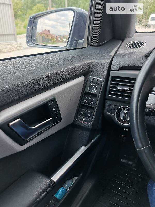 Внедорожник / Кроссовер Mercedes-Benz GLK-Class 2012 в Тернополе
