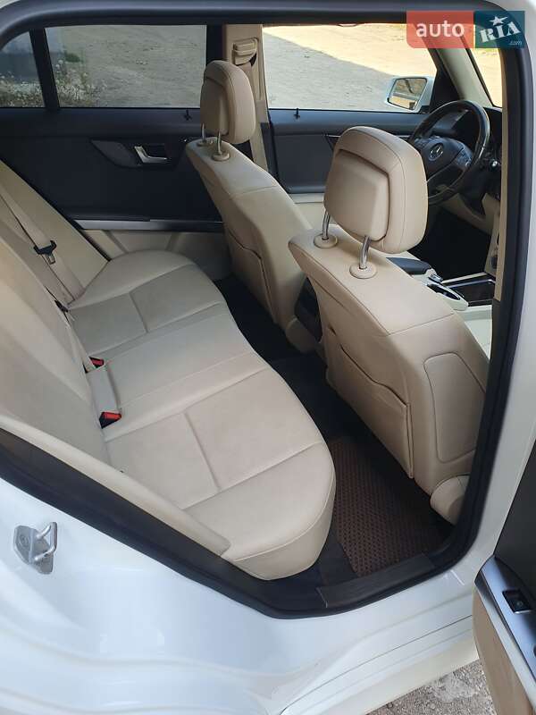 Внедорожник / Кроссовер Mercedes-Benz GLK-Class 2014 в Виннице фото 12 Внедорожник / Кроссовер Mercedes-Benz GLK-Class 2014 в Виннице