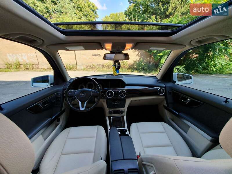 Внедорожник / Кроссовер Mercedes-Benz GLK-Class 2014 в Виннице фото 5 Внедорожник / Кроссовер Mercedes-Benz GLK-Class 2014 в Виннице